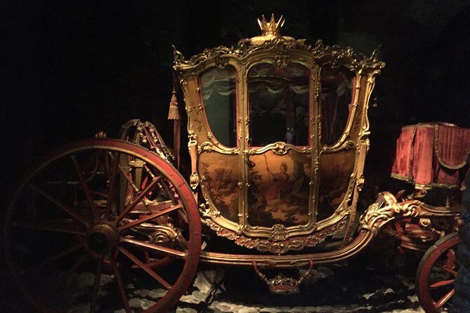 Stockholm Top attractions all-inclusive Gran Tour - Drottningholm Palace and Theatre: royal life, UNESCO setting