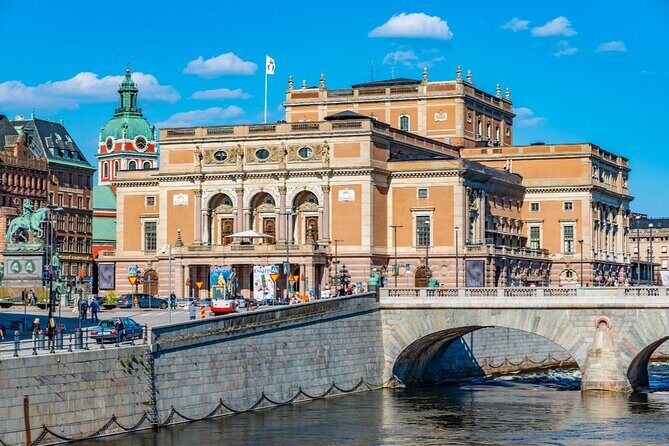 Stockholm Troll Hunt: Self-Guided Old Town Adventure - What I like about this format (and why it works for most people)