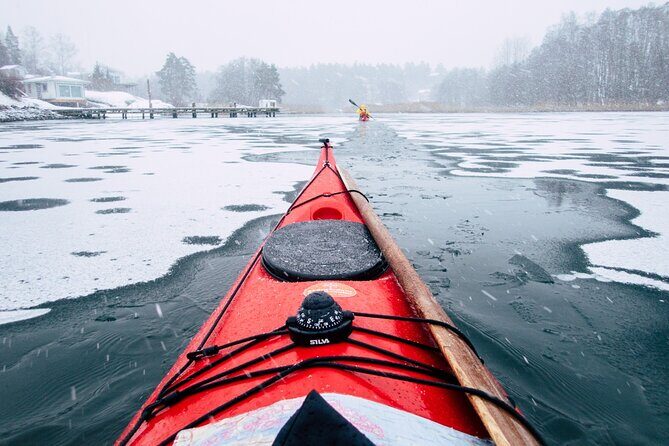 Stockholm: Winter Kayaking, Swedish Fika and hot Sauna Experience - On-water fika: warm drinks and snacks that actually help