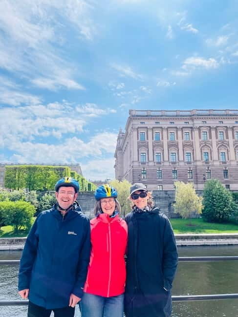 Stockholm's Best Bike Tour! (English / Deutsch) - The Final Stretch: Nybroplan Through Parliament and the Opera Area