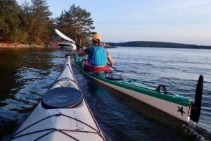 Sunset kayak tour with fika on Stockholms lakeside - The guide factor: Simas and how weather changes get handled