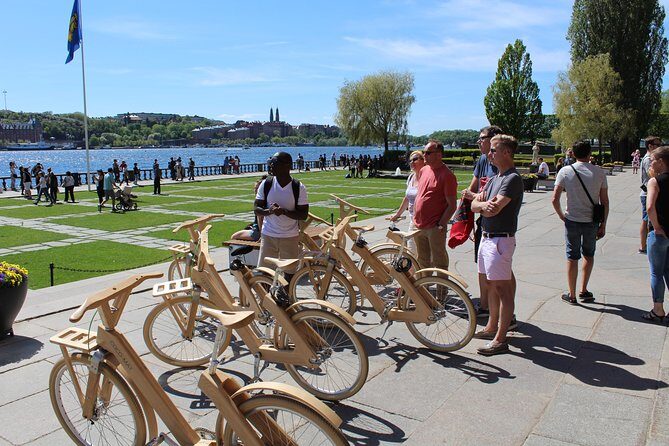 The Wooden Bicycle Tour in Stockholm - Fee (pronounced Faye) and the kind of guide talk you want