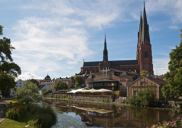 Viking History, Runes & Countryside 9h Tour to Sigtuna & Uppsala - Getting out of Stockholm: the ride time that makes the day work